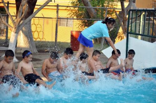 Realizan quinto campamento de verano Vasconcelos 2012